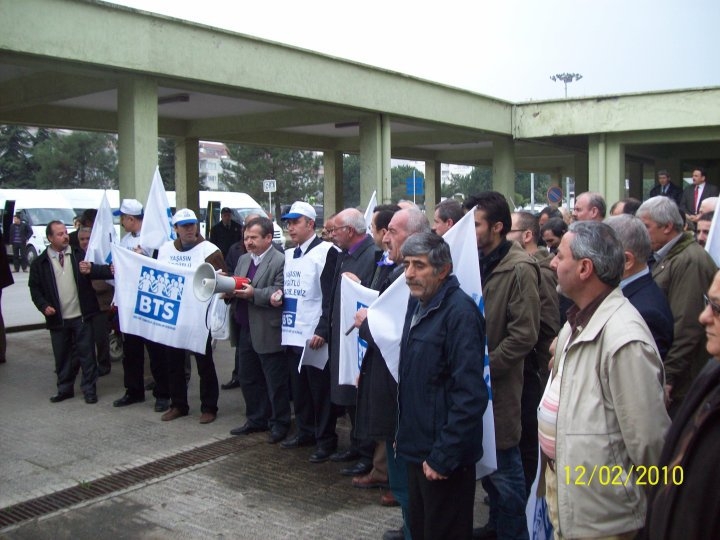 Sivas Şube Başkanımız Necat SEZGİNER'in Duruşmasından Görüntüler