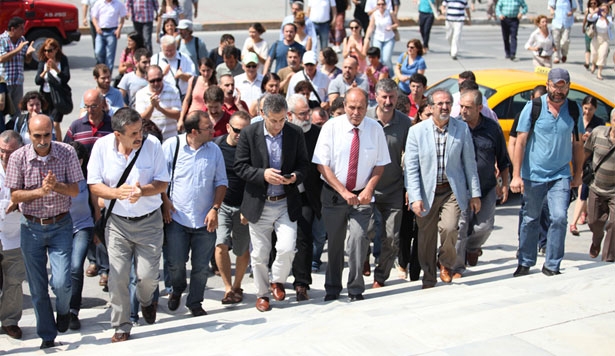 Taksim Dayanışması: “Artık aklın, vicdanın, hukukun ve demokrasinin bittiği yerdeyiz”