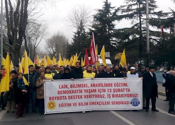 Laik, Bilimsel, Anadilinde Eğitim, Demokratik Yaşam İsteyen On Binler Kadıköy’de Buluştu!