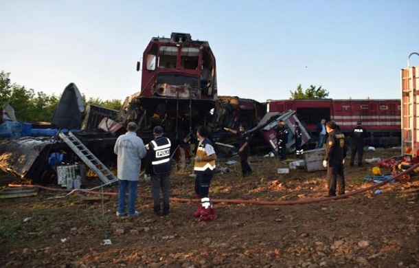 Malatya’nın Battalgazi İlçesinde 2 Yük Treni Çarpıştı!