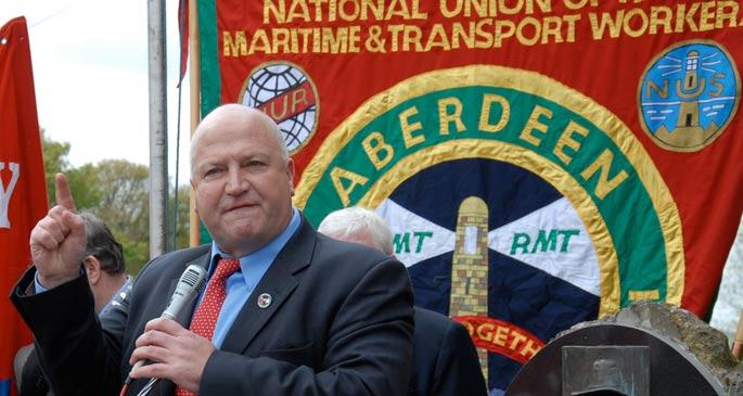 Bob Crow’u vefatının 7. Yılında özlemle anıyoruz, Mücadelemizde yaşayacaktır.