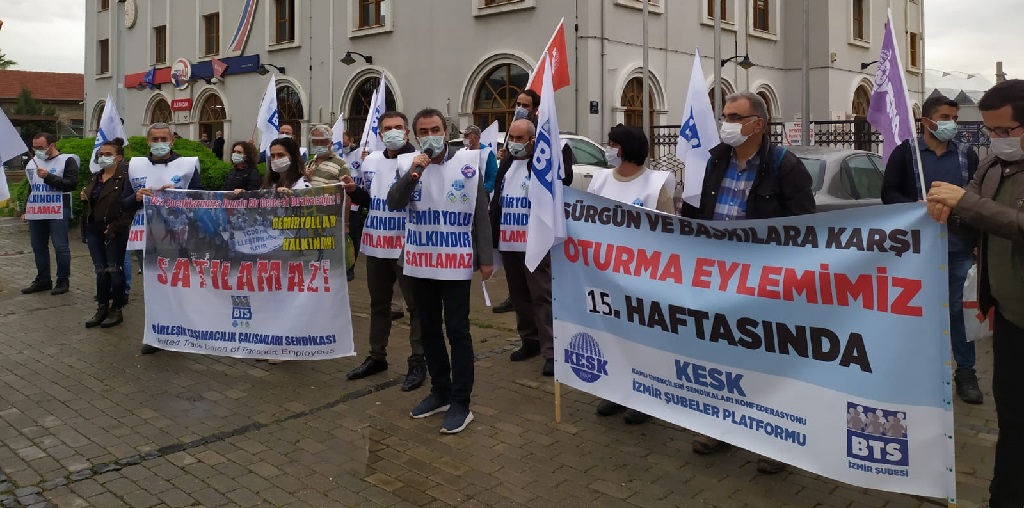 Sürgünlere Baskılara, Soruşturmalara ve Özelleştirmeye Karşı Basın Açıklaması ve Oturma Eylemlerinin 15. Haftasındayız