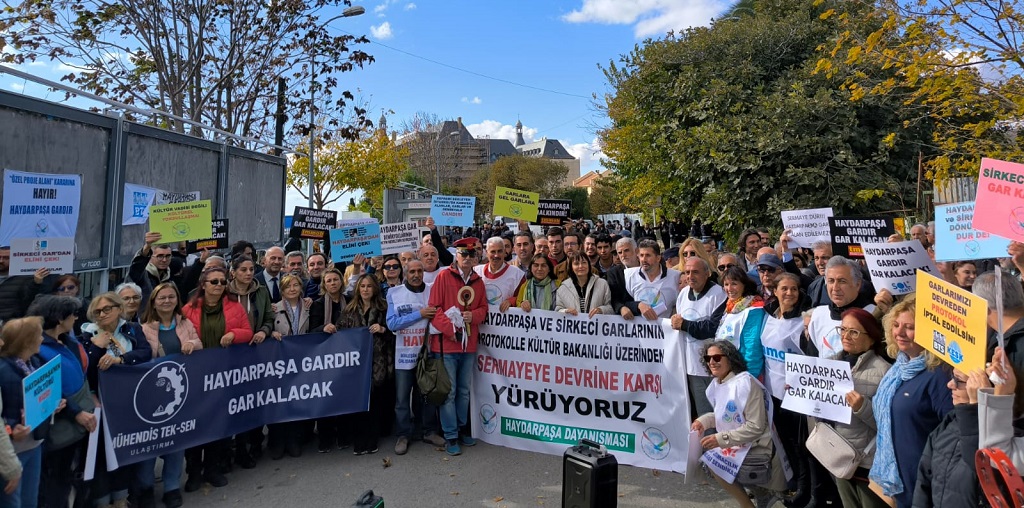 Haydarpaşa ve Sirkeci Garlarının Gar Olarak Kalması İçin Yürüyoruz!