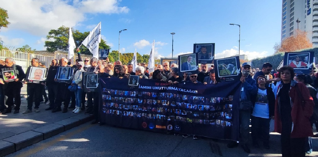 10 Ekim Ankara Gar Katliamını Üzerinden 10 yıl Geçti. Unutmadık Unutturmayacağız!