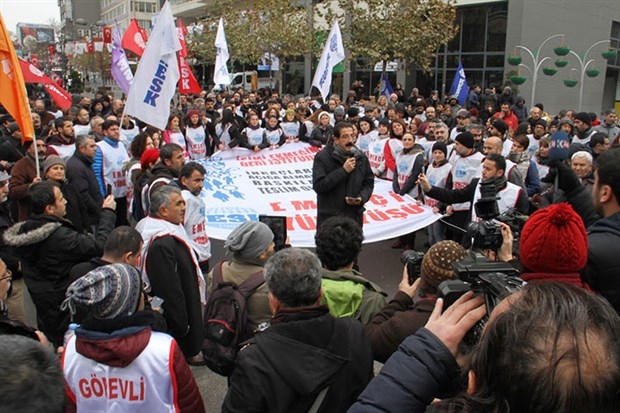 “İşimi Ekmeğimi Geri İstiyorum!” Yürüyüşümüz Engellenmek İsteniyor!