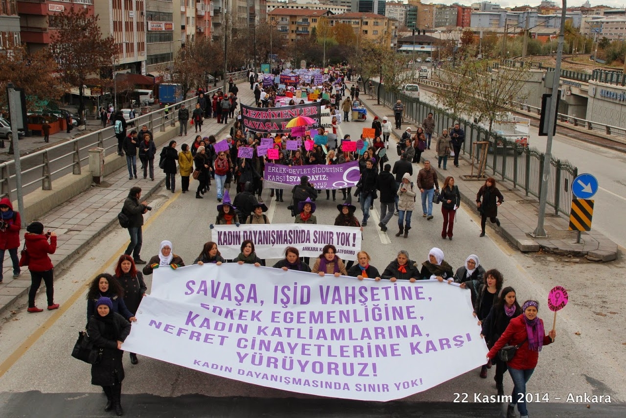 22 Kasım'da Binlerce Kadın Ankara'da Buluştu!