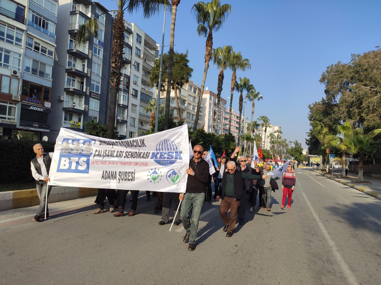 Mersin Bölge Mitingi ve Ardından Dayanışma Yemeği Gerçekleştirildi.