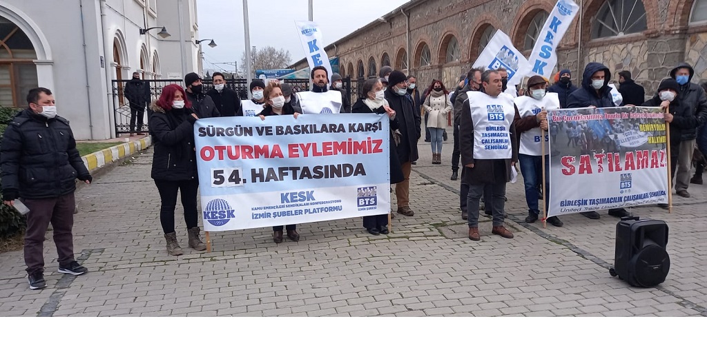 İzmir Şubemizden 54.Haftasından; “SÜRGÜNLER BASKILAR BİZİ YILDIRAMAZ, DEMİRYOLU HALKINDIR SATILAMAZ!”